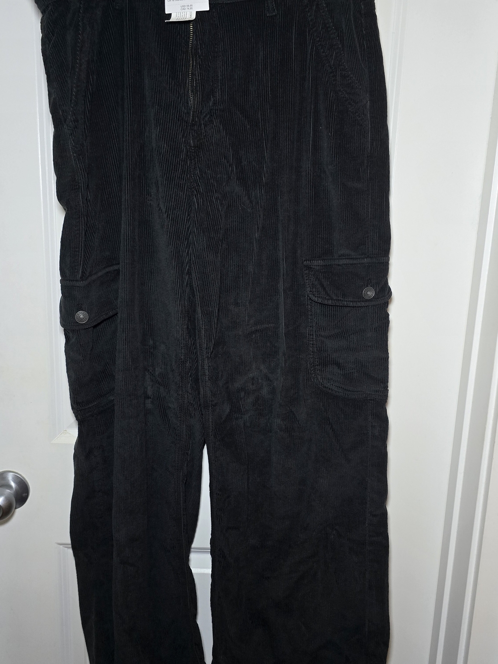 American Eagle Super High Rise Wide Leg Black Corduroy Cargo Size 16 Stretch